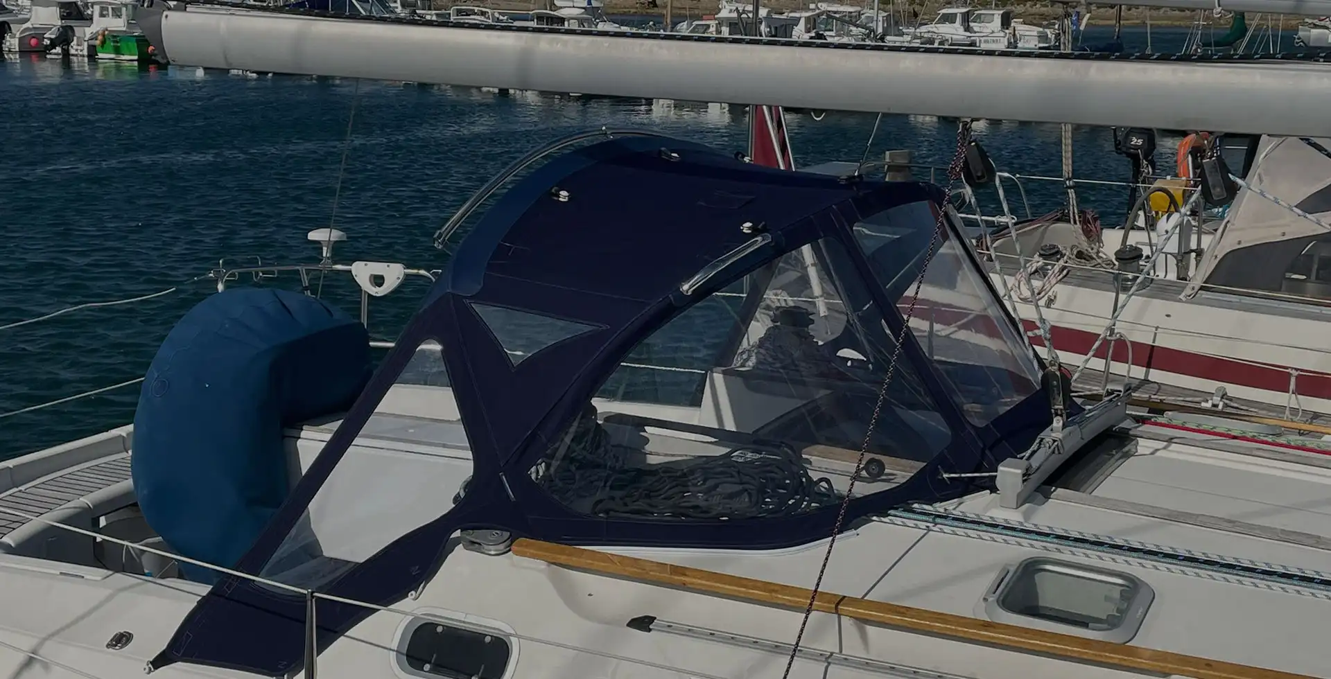 conception et fabrication de capote de roof sur-mesure en Bretagne